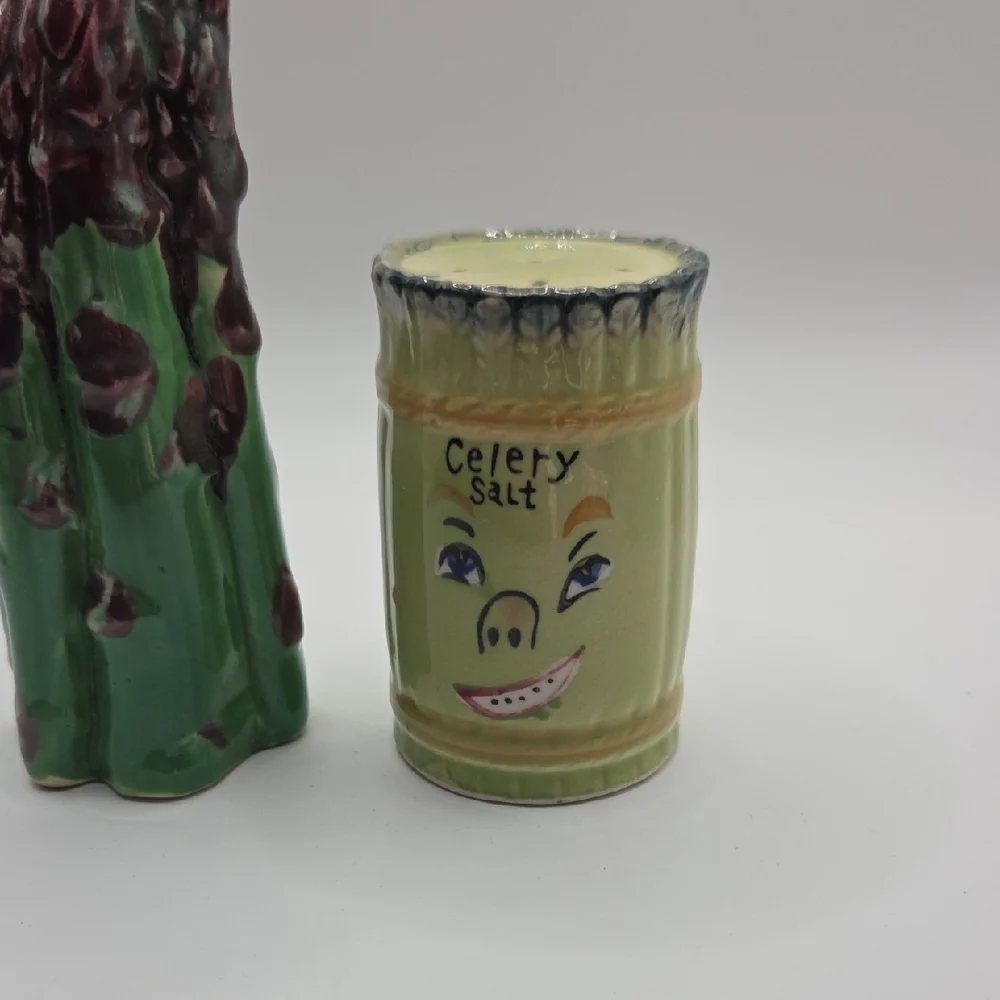 Salt And Pepper Shakers Asparagus And Celery